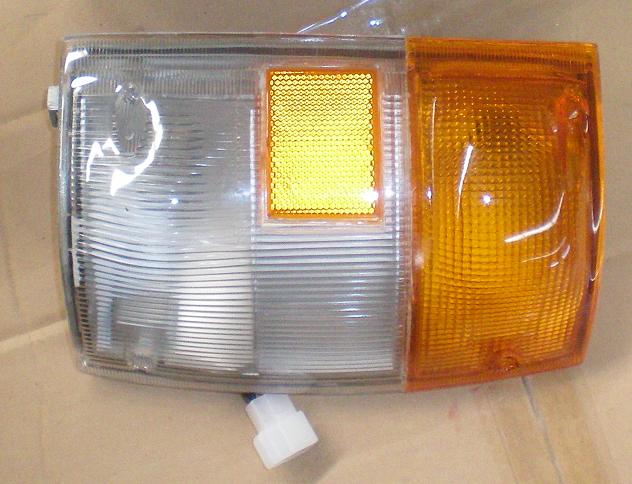 [8-97855-008-0] FAROL DIREC ISUZU NPR 93/03 LH
