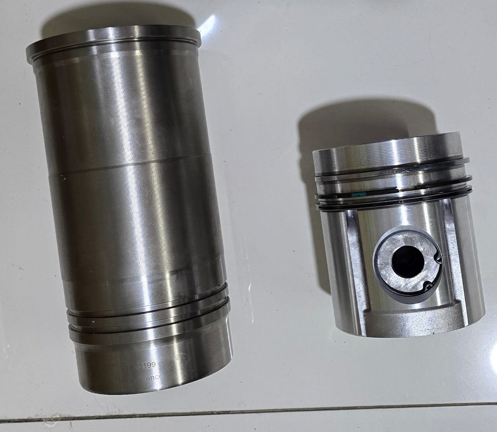 [5001856103] CYLINDER KIT RENAULT 200/250 *