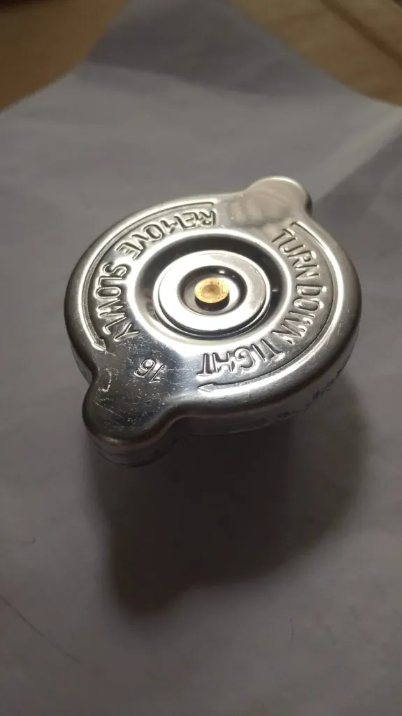 [ERC-8381] Tapon Coolant Mack 