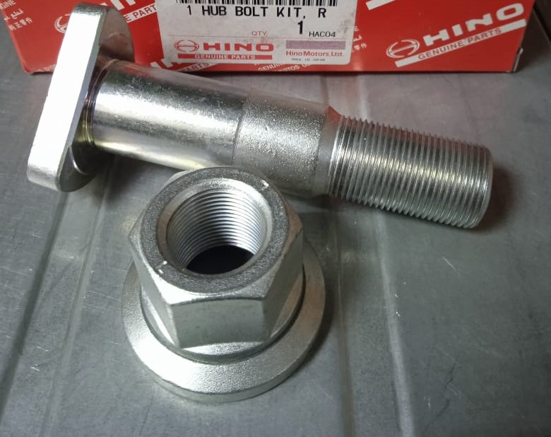 [0442A-E0040] TORNILLO RUEDA TRAS HINO 500 FG RH