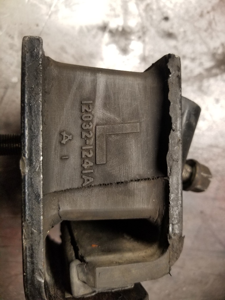 [12032-1241A] SOPORTE MT HINO 500 J05C LH