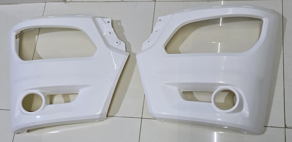 ESQUINA PARACHOQUE HINO 500 VICTOR RH  