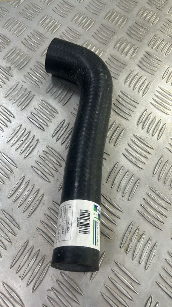 MANGUERA/R ABAJO CANTER FUSO 12/23