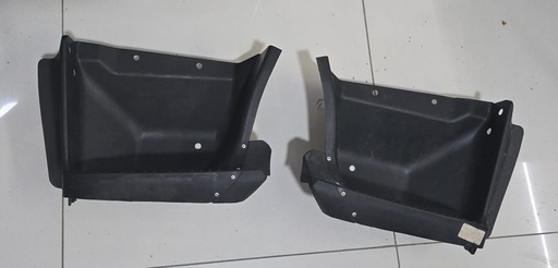 [51772-37140] ESCALÓN DINA 03 LH BU420