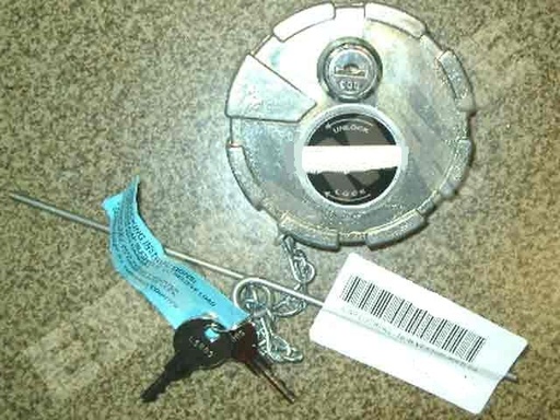 [77310-E0010] TAPON COMBUSTIBLE HINO 500